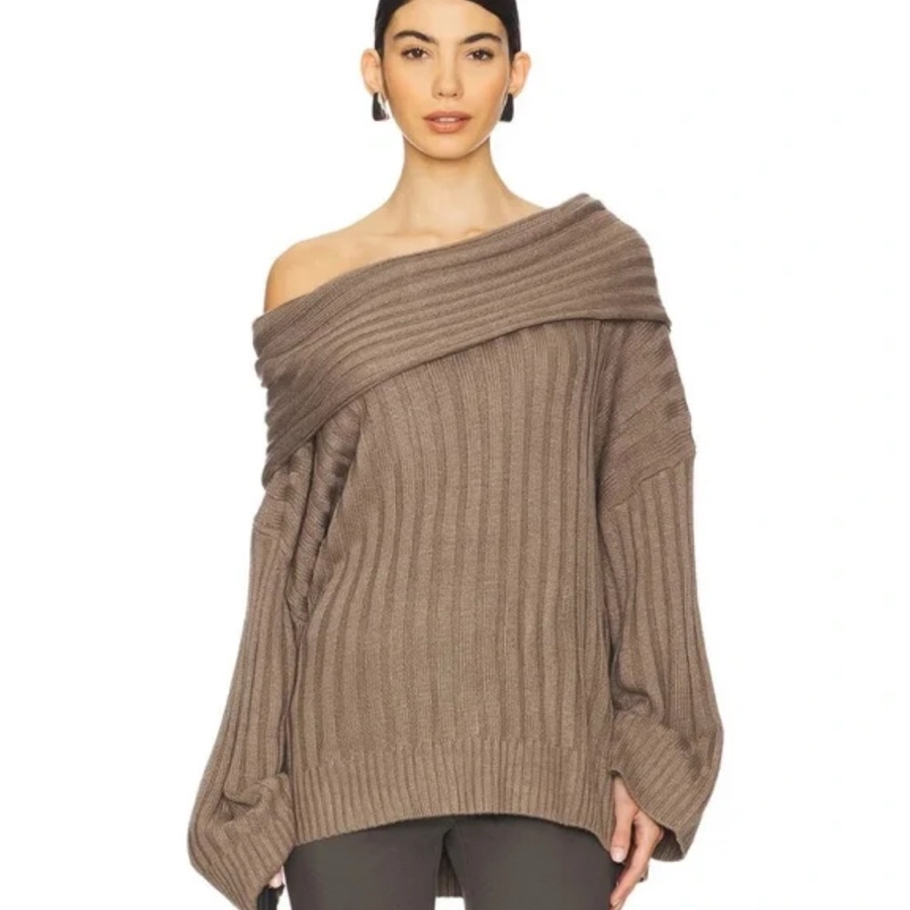 WeWoreWhat Brown Off-the-Shoulder Sweater
